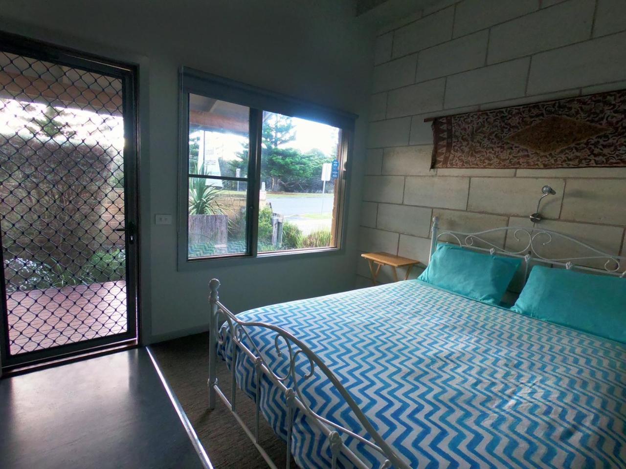 Port Campbell Guesthouse & Flash Packers Екстериор снимка